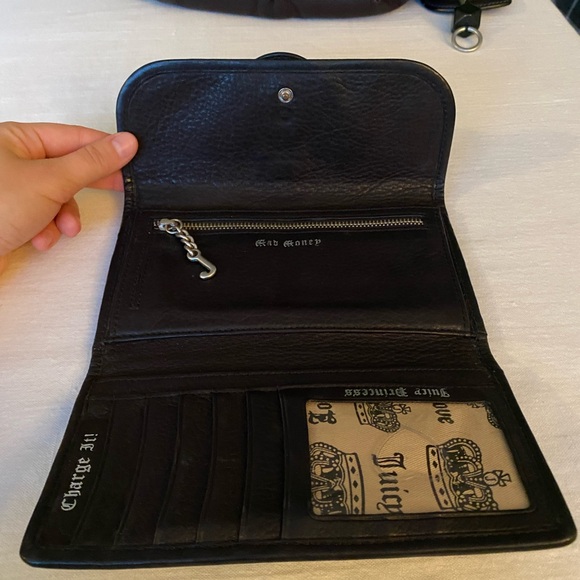 Black Vintage Leather Juicy Couture Wallet - Picture 5 of 7